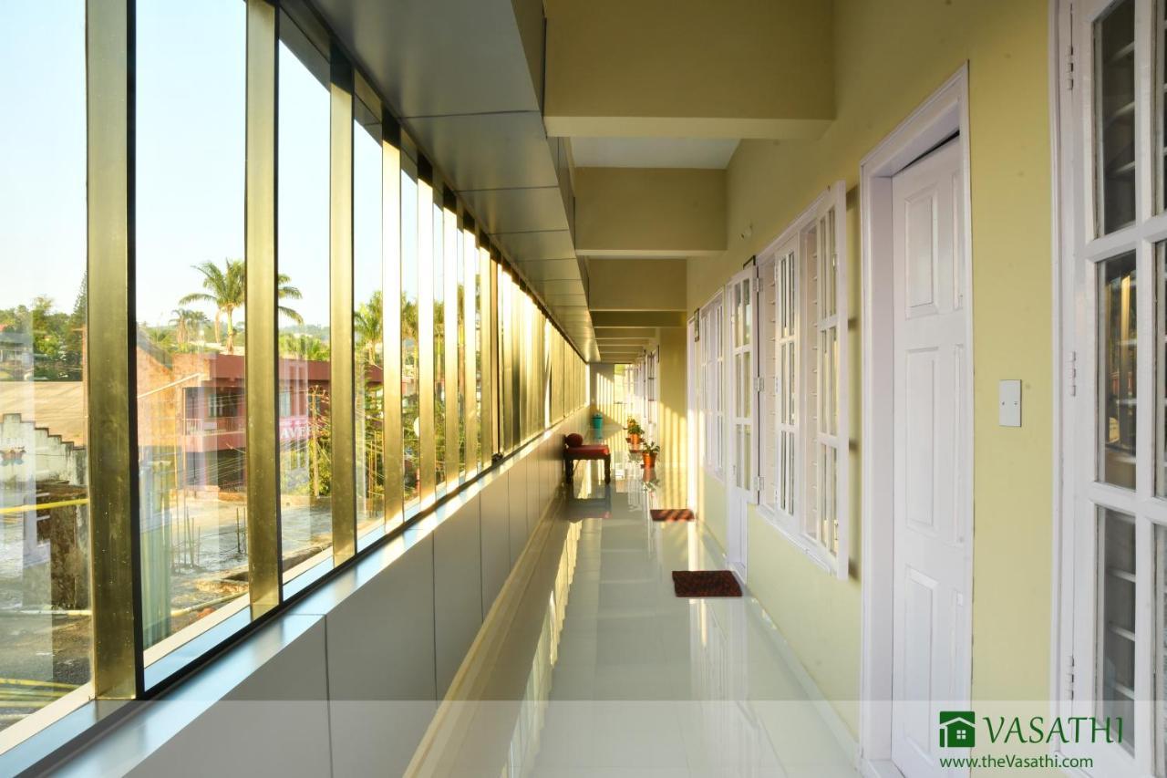 Vasathi Hotel Madikeri Kültér fotó