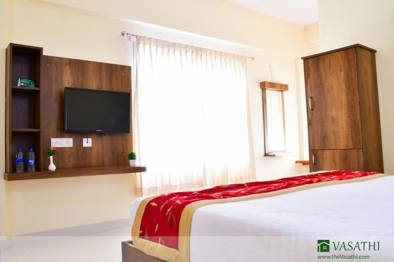 Vasathi Hotel Madikeri Kültér fotó